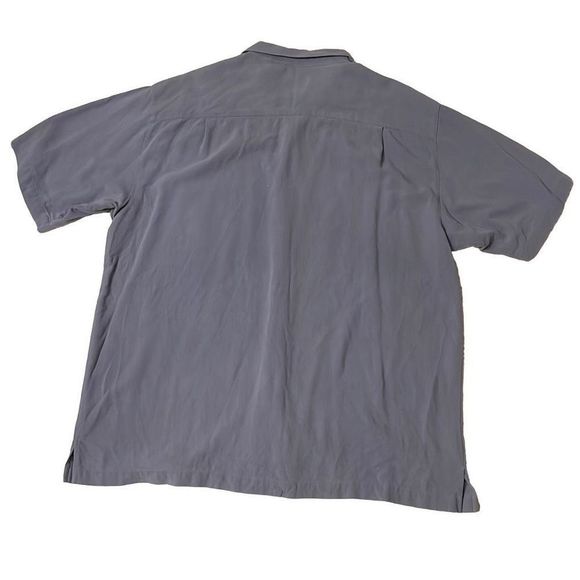 Izod Men's Gray Button Up Short Sleeve Shirt Size Extra Large - Picture 3 of 3